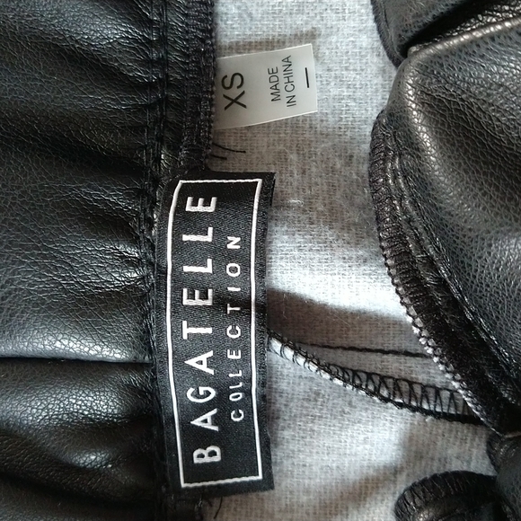 Black faux leather shorts paper bag size Xsmall - Picture 17 of 17